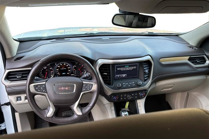 Used 2017 GMC Acadia Denali w/ Technology Package FWD image 28