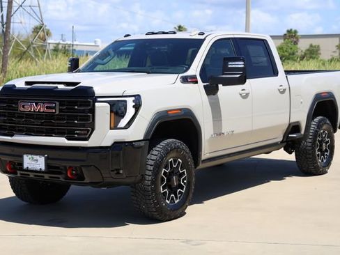 New 2026 GMC Sierra 2500 AT4X AWD/4WD image 3