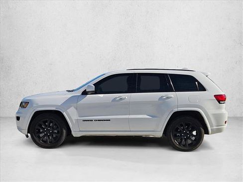 Used 2021 Jeep Grand Cherokee Laredo X RWD image 8