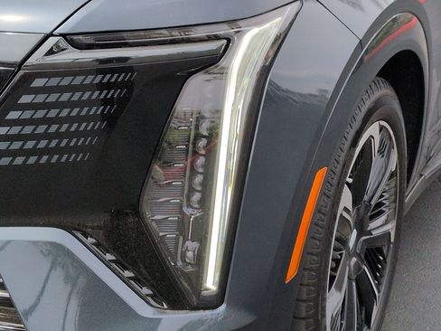 Used 2026 Cadillac Escalade IQL Sport 2 image 6