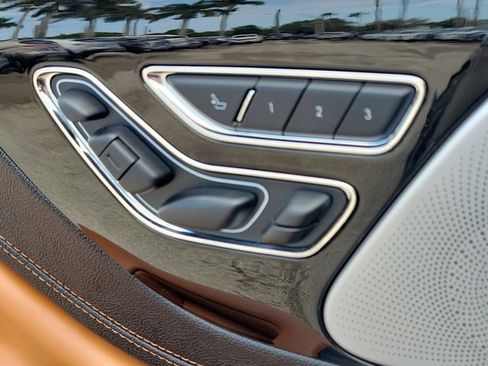 Certified 2022 Lincoln Corsair Reserve w/ Equipment Group 201A image 25