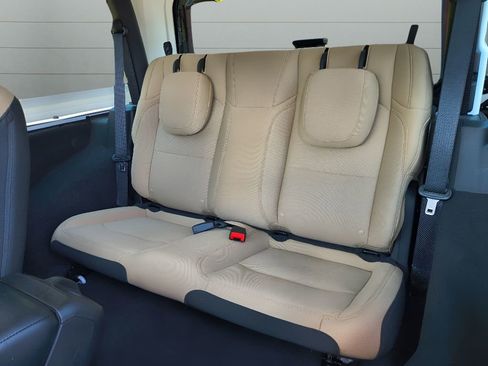 Used 2021 Jeep Wrangler Sport S image 22