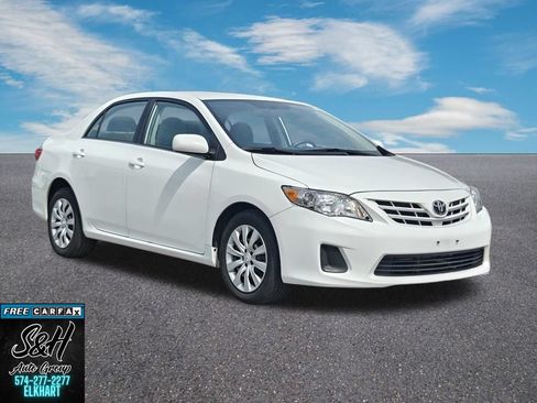Used 2013 Toyota Corolla LE FWD image 3