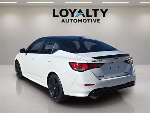 Used 2023 Nissan Sentra SR w/ Midnight Edition Package image 3