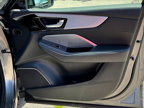 Used 2023 Acura MDX SH-AWD image 26