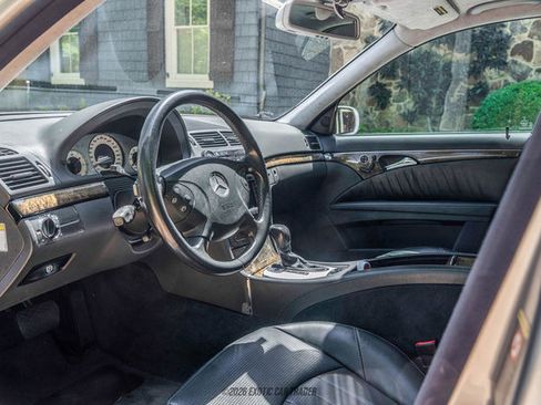 Used 2005 Mercedes-Benz E 55 AMG Sedan image 32