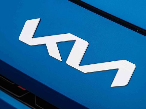 Certified 2023 Kia Forte GT-Line image 31