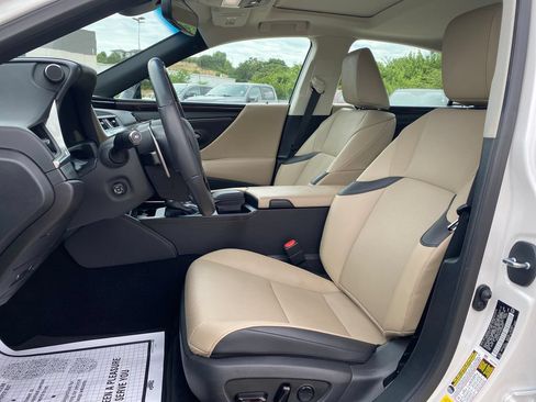 Used 2021 Lexus ES 350 w/ Premium Package FWD image 10