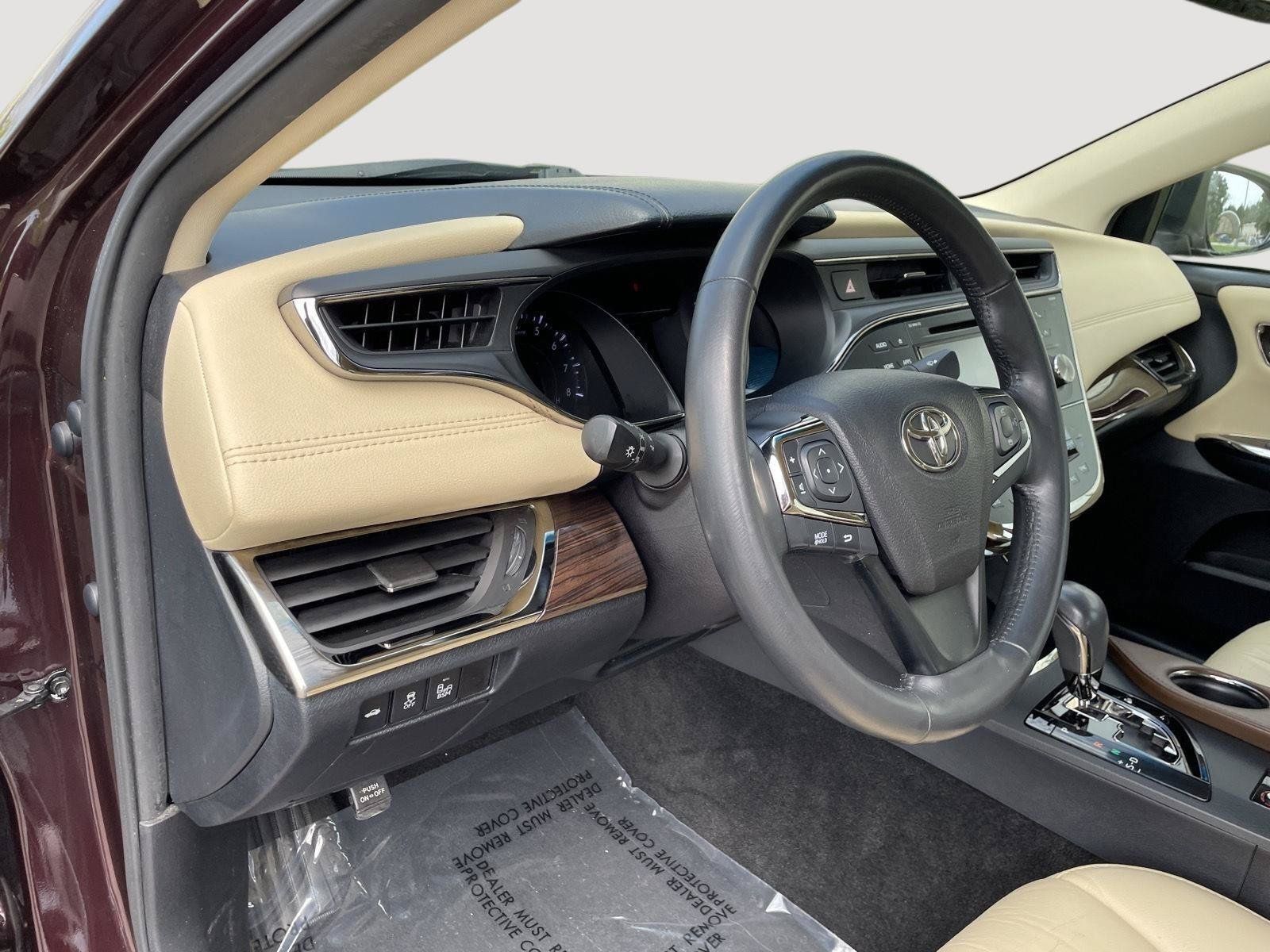 Used 2015 Toyota Avalon XLE Touring FWD image 26