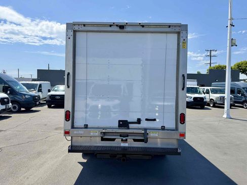 Used 2019 Ford Transit 350 156 DRW RWD image 4