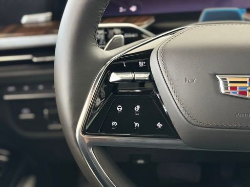 New 2026 Cadillac Escalade Platinum Luxury w/ LPO, Floor Liner Package AWD/4WD image 29