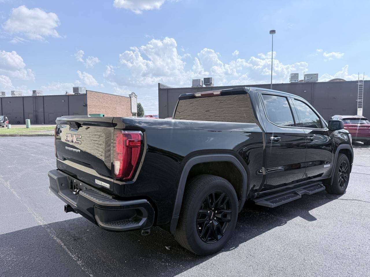 Used 2020 GMC Sierra 1500 Elevation w/ Elevation Convenience Package RWD image 5