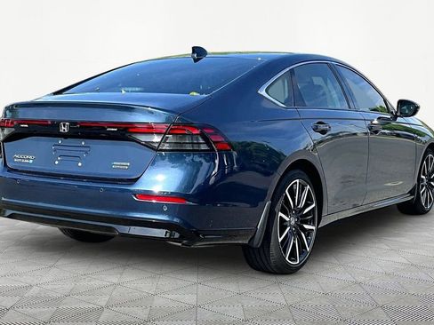 Used 2024 Honda Accord Touring image 5