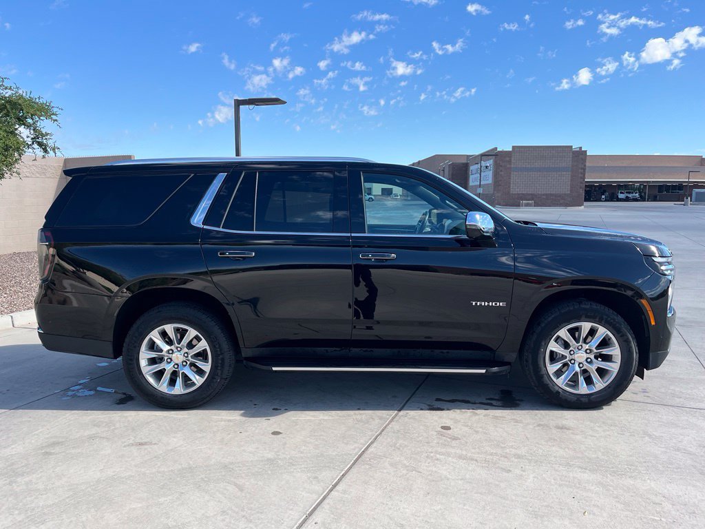Used 2025 Chevrolet Tahoe Premier AWD/4WD image 7
