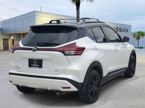 Used 2024 Nissan Kicks SR w/ SR Premium Package FWD image 6