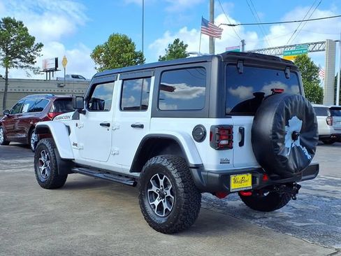 Used 2023 Jeep Wrangler Unlimited Rubicon w/ Cold Weather Group AWD/4WD image 23
