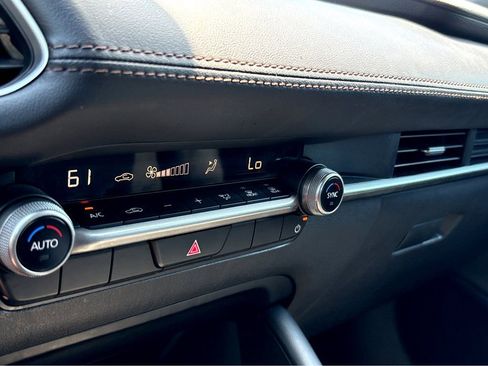 Used 2025 MAZDA MAZDA3 s Sport FWD image 7