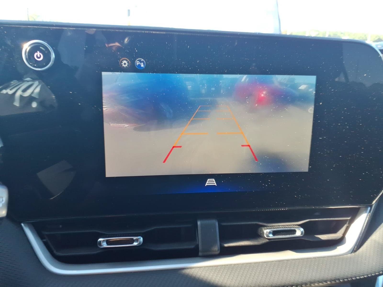 Used 2025 Chevrolet Equinox LT FWD image 21