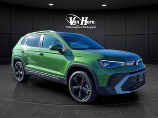 New 2025 Volkswagen Taos SEL video 1