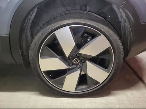 Used 2023 Volvo C40 P8 Recharge Ultimate image 15