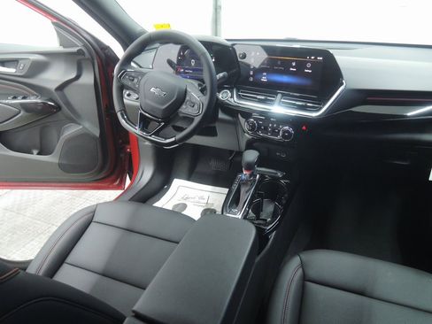 New 2026 Chevrolet Trax RS w/ Driver Confidence Package image 31