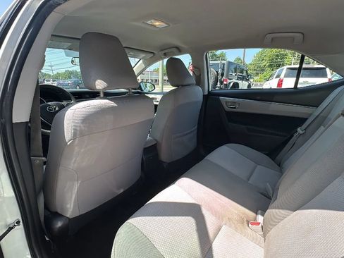 Used 2015 Toyota Corolla LE FWD image 13