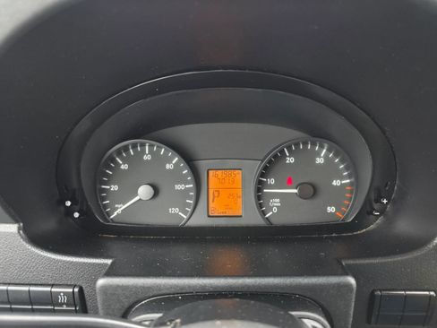 Used 2013 Mercedes-Benz Sprinter 2500 image 18