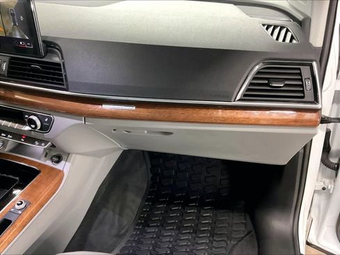 Certified 2023 Audi Q5 2.0T Premium Plus w/ Premium Plus Package AWD/4WD image 17