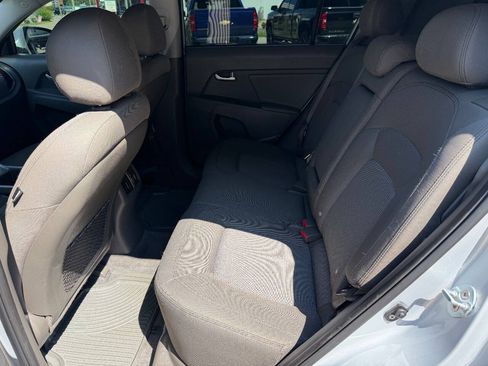 Used 2016 Kia Sportage LX AWD/4WD image 13