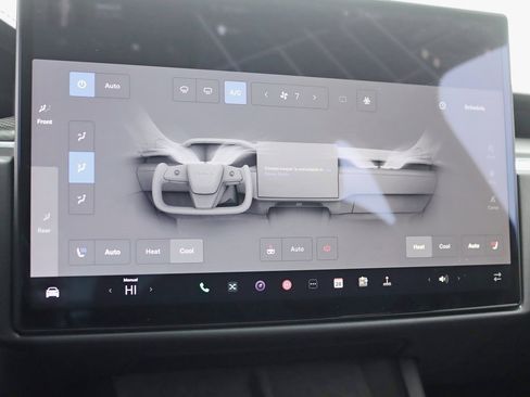 Used 2023 Tesla Model X Plaid image 17