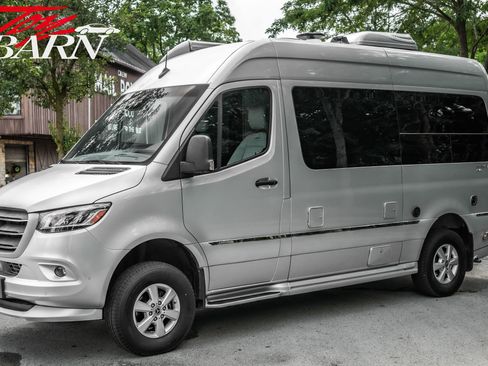 Used 2020 Mercedes-Benz Sprinter 2500 image 1