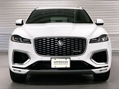 Certified 2025 Jaguar F-PACE R-Dynamic S image 2