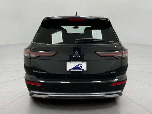 New 2026 Mitsubishi Outlander SEL image 4