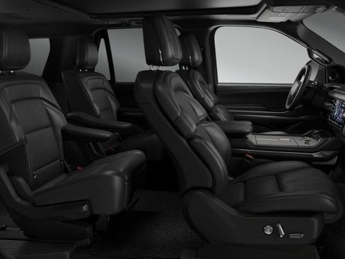 New 2026 Lincoln Navigator Reserve w/ Jet Appearance Package AWD/4WD image 28
