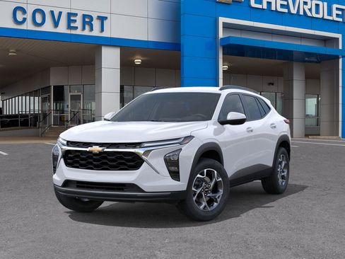 New 2026 Chevrolet Trax LT image 6