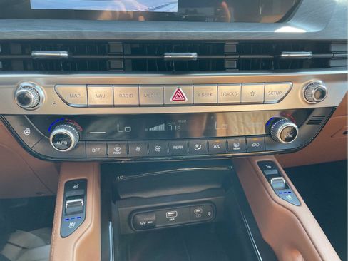 Used 2025 Kia Telluride EX X-Line AWD/4WD image 32