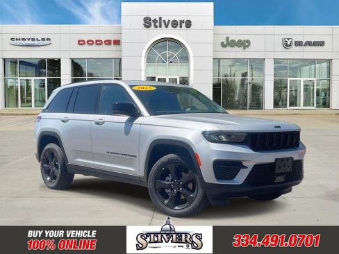 New 2025 Jeep Grand Cherokee Altitude AWD/4WD image 1