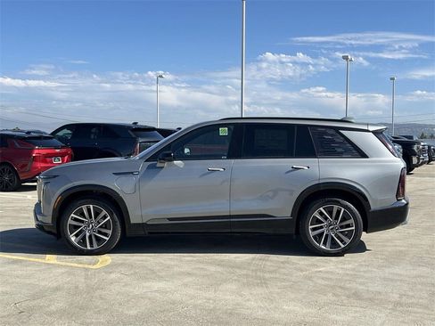 New 2026 Cadillac Vistiq Sport image 7