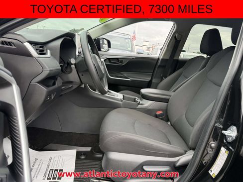 Certified 2025 Toyota RAV4 LE AWD/4WD image 14