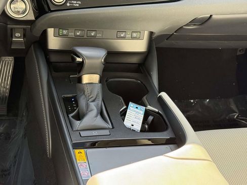 Used 2024 Lexus ES 350 Premium w/ Premium Package FWD image 19