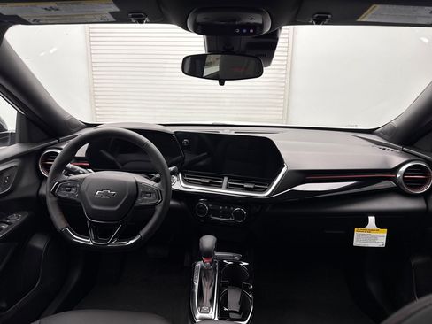 New 2025 Chevrolet Trax RS image 15