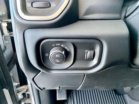 New 2026 RAM 2500 Big Horn AWD/4WD image 31