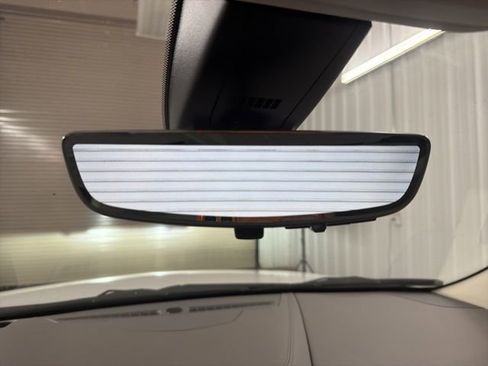 Used 2022 Cadillac XT6 Premium Luxury w/ Technology Package image 31