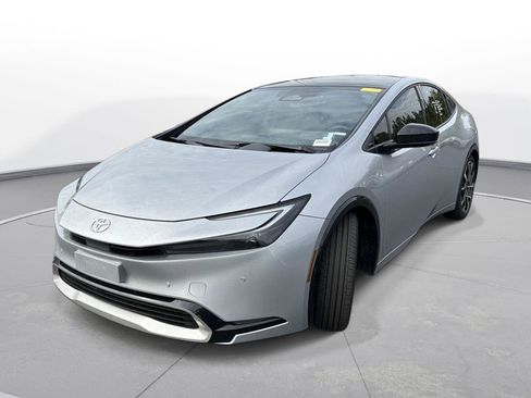 Certified 2024 Toyota Prius Prime image 2