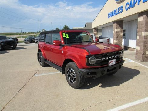 Used 2022 Ford Bronco Outer Banks AWD/4WD image 3