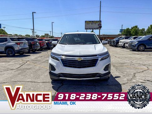 Used 2024 Chevrolet Equinox LT FWD image 2