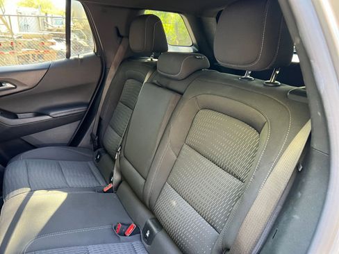 Used 2025 Chevrolet Equinox LT image 35