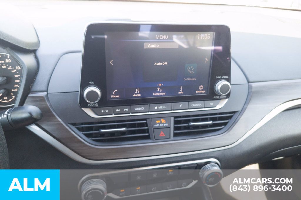 Used 2024 Nissan Altima 2.5 SV FWD image 23