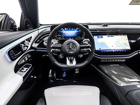 New 2026 Mercedes-Benz E 53 AMG e 4MATIC Sedan image 4