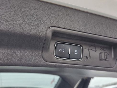 Used 2021 Ford Explorer Platinum w/ Equipment Group 601A image 13